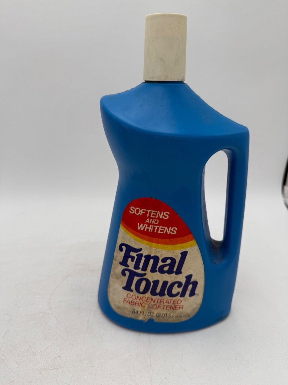 Vintage Final Touch 64 Fl Oz Concentrated Fabric Softener Bottle Softens & White